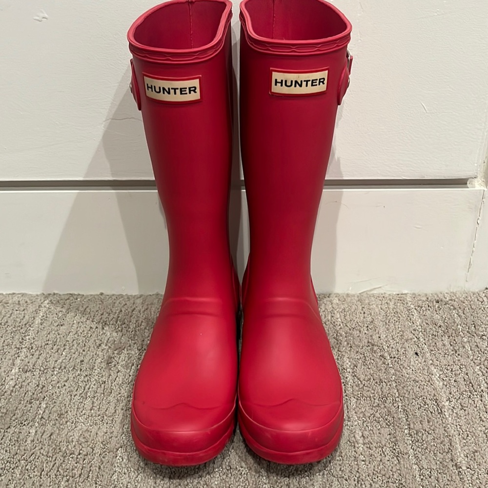 Girls Pink Hunter Boots.